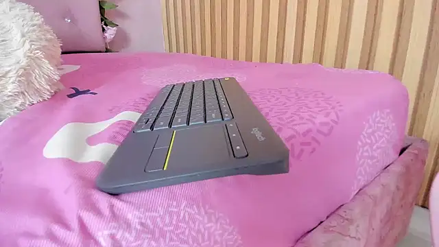 lovely__kiss__ live cam preview