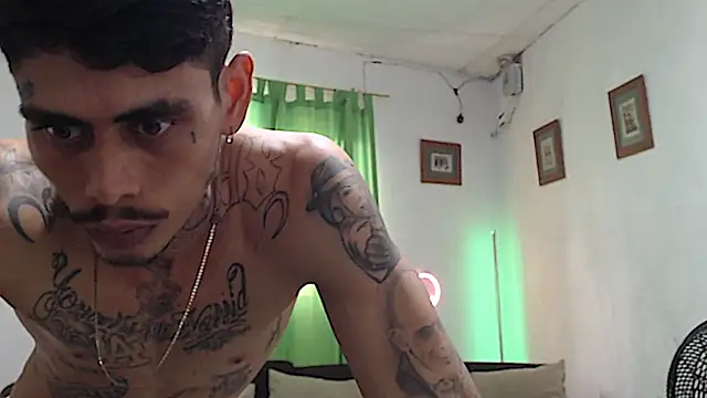 alpha_zom