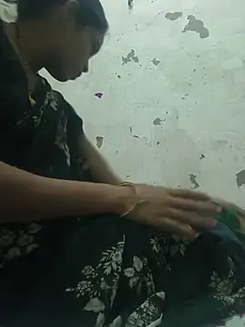 Sweet_Sharma09 live cam preview