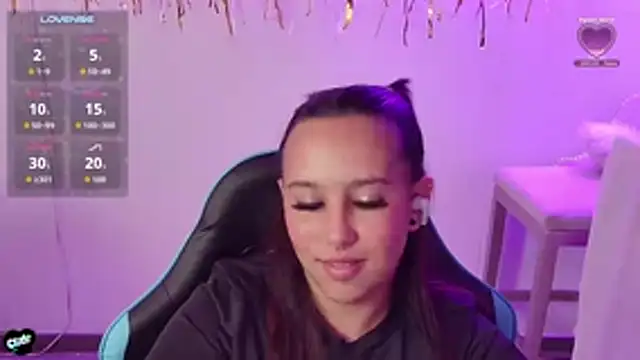 Skarlet_Adams28