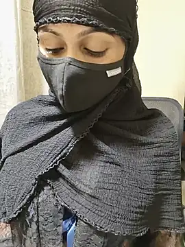 Hot_Saraa04