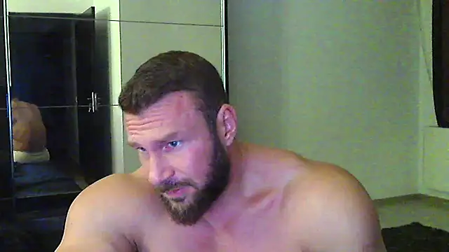 muscularkevin webcam