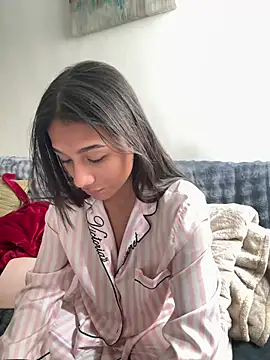 cata_777 live cam on StripChat