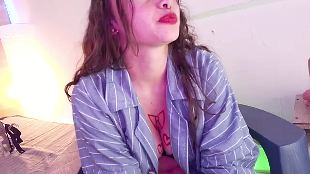 alilitbloommar live cam on StripChat