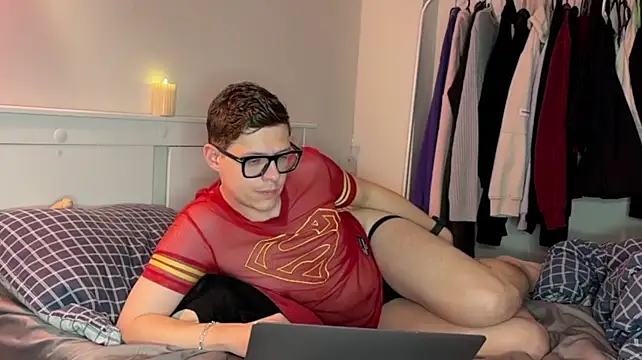 daniel-below live cam on StripChat