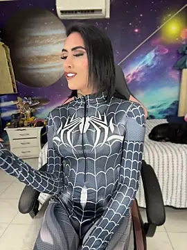Modèle: Nella_Dolls