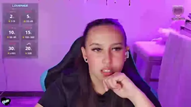 Skarlet_Adams28