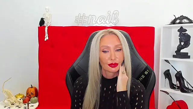ElizaWeize live cam on StripChat