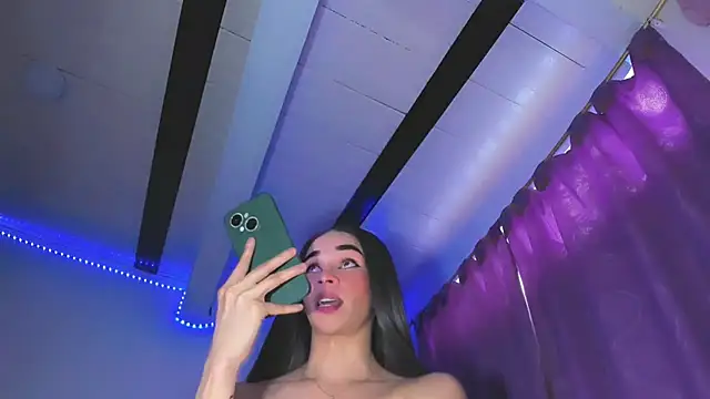 Modèle: Karla_hot777