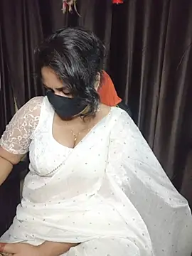 urs_vrinda (F milf) - King name on boobs
