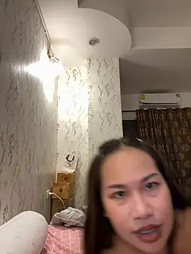 Ponthip webcam