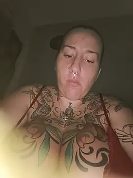 Thelittledevil388 live cam