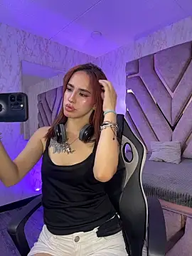 Elodiee_Roussee webcam