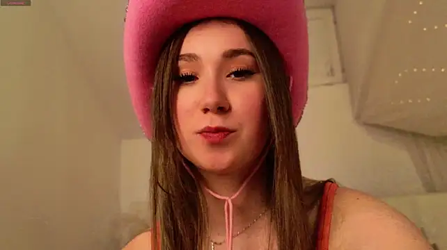 Julia_Logan webcam