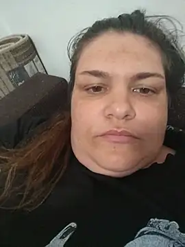IONY_ELLA_MATT live cam preview