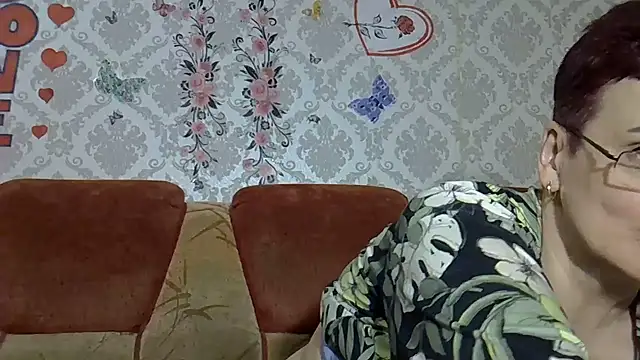 PaulaGolden live cam on StripChat