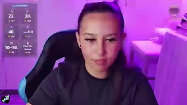 Skarlet_Adams28