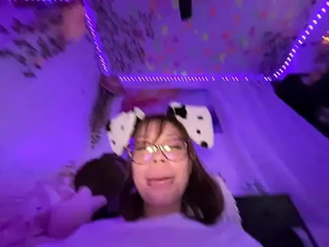 moan4mona live webcam