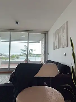 selina-sky webcam