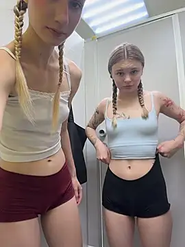 Lia-see-ya Live Webcam on Stripchat