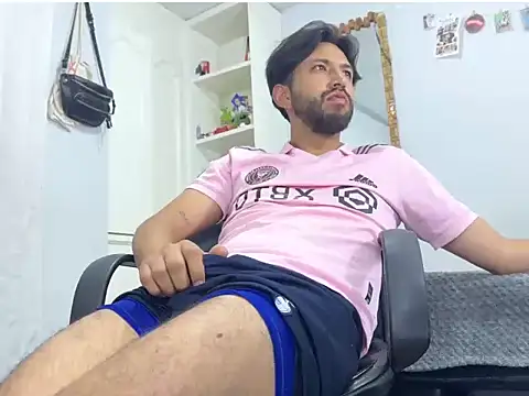 thomass1018 live cam preview