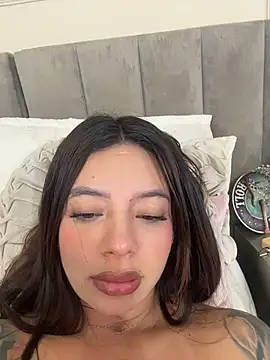 cami_saen live cam preview
