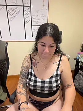 MeganCollins live cam on StripChat