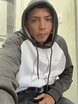 santiago27x (M young) - Cum show + show ass + naked(office)