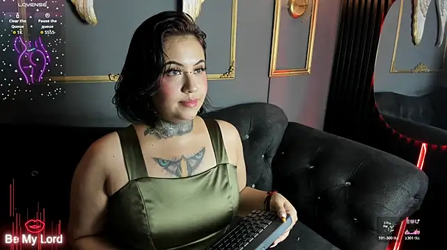 Victoria_Drew_ webcam