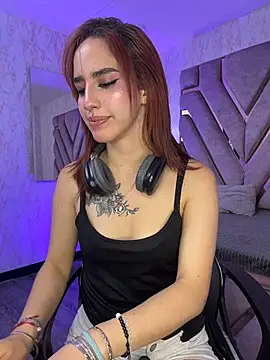 Elodiee_Roussee webcam