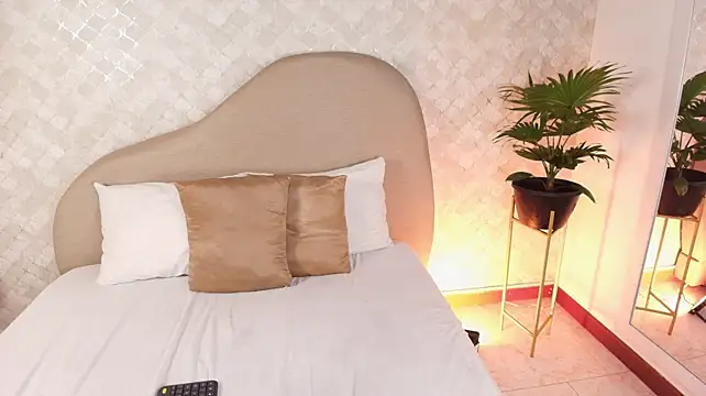 RILLEY_ALLEN live cam on StripChat