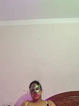 TANISHA-2026 live cam on StripChat