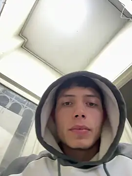 Santiago27x live sex cam