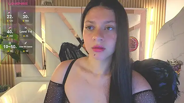 RaeDoll_t