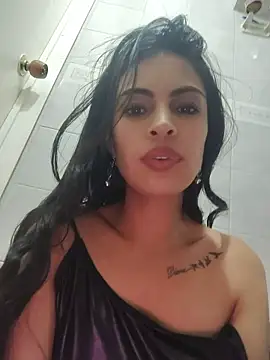 Astrid-- live sex cam