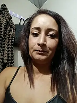 Alina03210 webcam