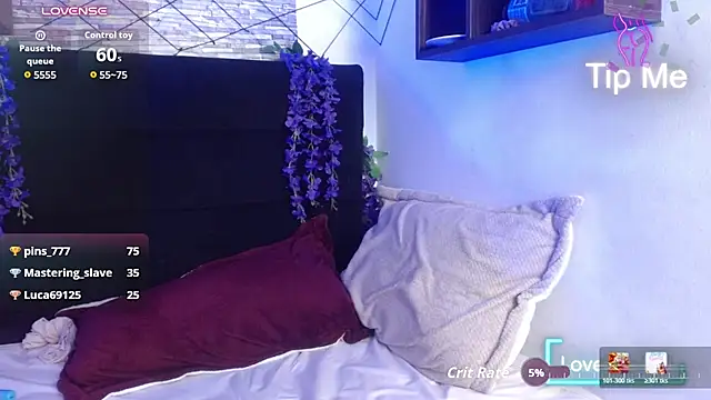 darkbluegp (F teen) - 5 Very hard spanks that leave my ass red