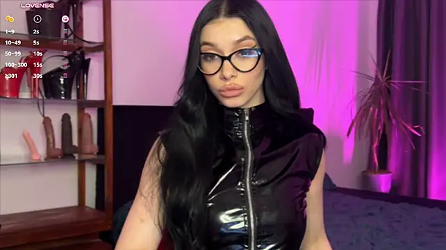 Olivia_Faye