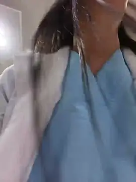 CAROLINE__07 live cam on StripChat