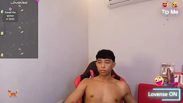 Little_Twink19x