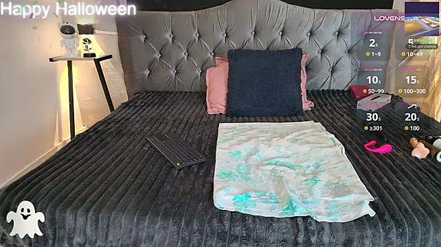 celeste__sweet (F young) - pats on the ass  + twerking