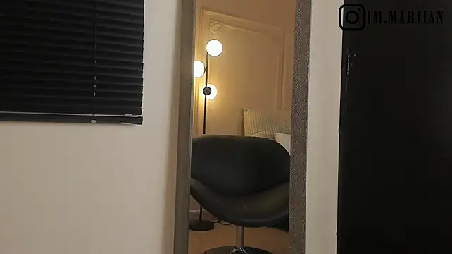 marian_pinzon (F young) - SLAP+FINGERING PUSSY 🥵