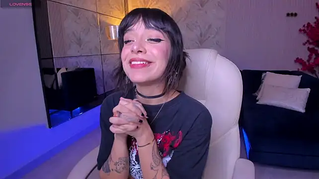 violet_lawrence