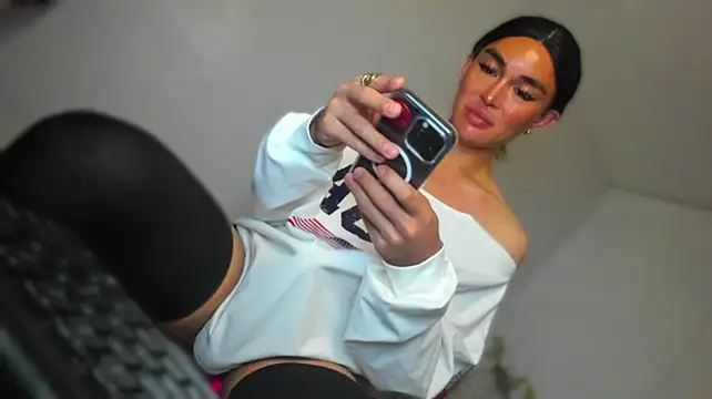 MistressNextDoor_