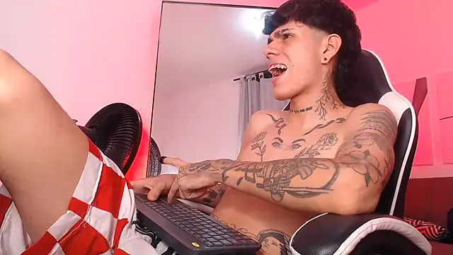 tommy_valverde (M young) - massage of the balls