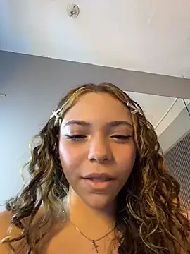 mia_honey3 (F teen) - 🍒rub+finger into Pussy😈😏