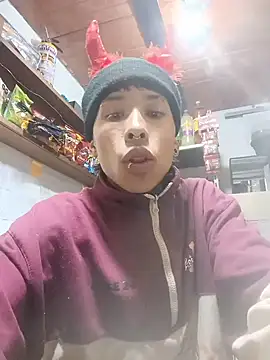 cyber_angel06 (M twink) - PLAYING WITH MY NIPPLE