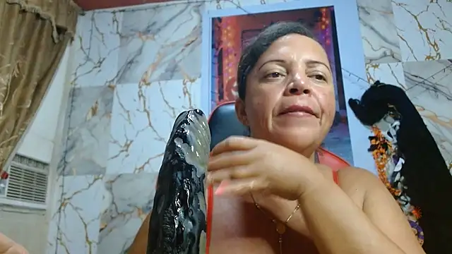 alina_maturehot