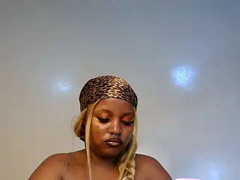 Sexybrii_ live cam on StripChat