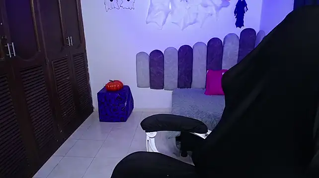 destiny_boobs